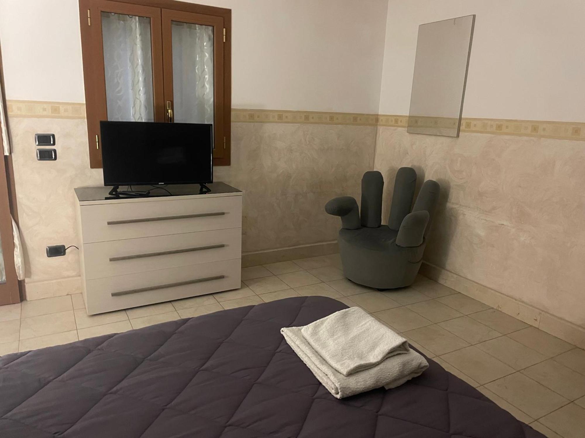 La Dependance Apartment Barletta Exterior photo